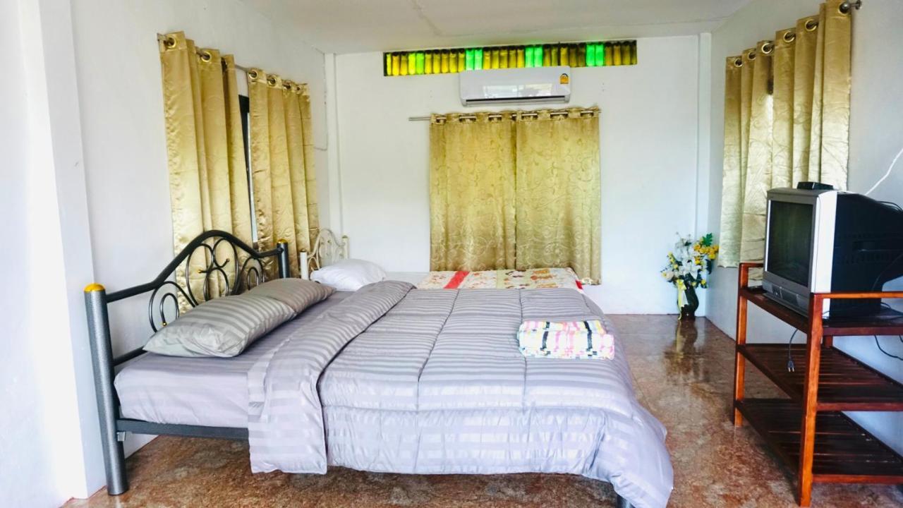 Tanachporn Homestay ธนัชพร โฮมสเตย์ เมืองจันทบุรี Екстериор снимка